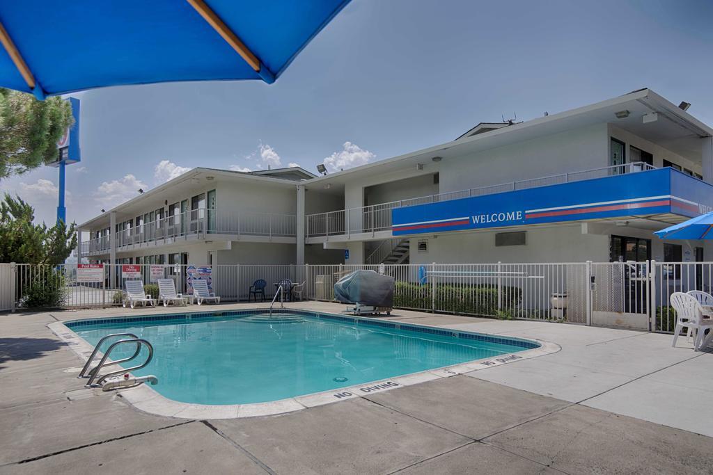 Motel 6-Reno, Nv - West エクステリア 写真