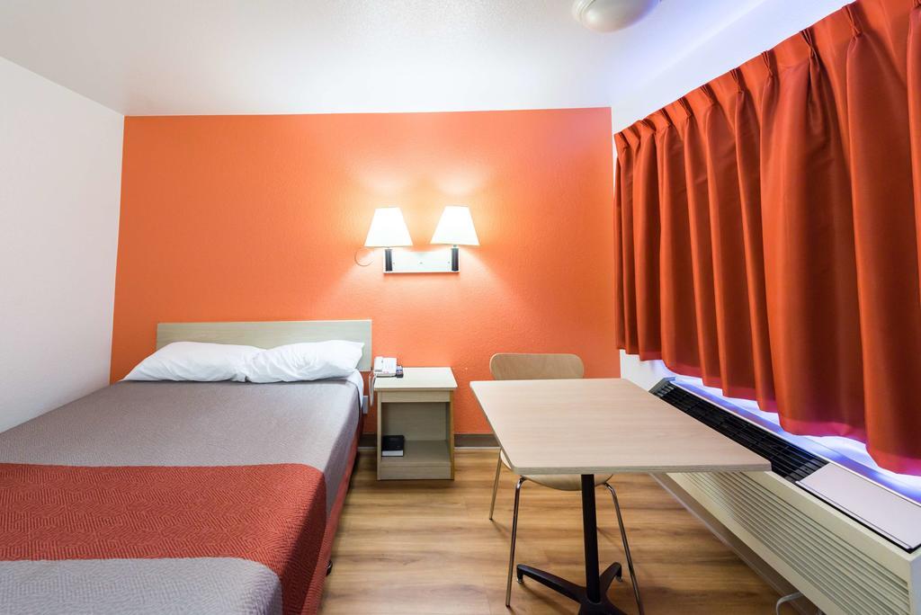 Motel 6-Reno, Nv - West エクステリア 写真