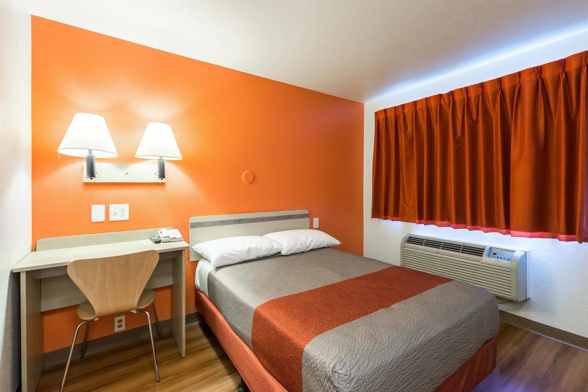 Motel 6-Reno, Nv - West エクステリア 写真