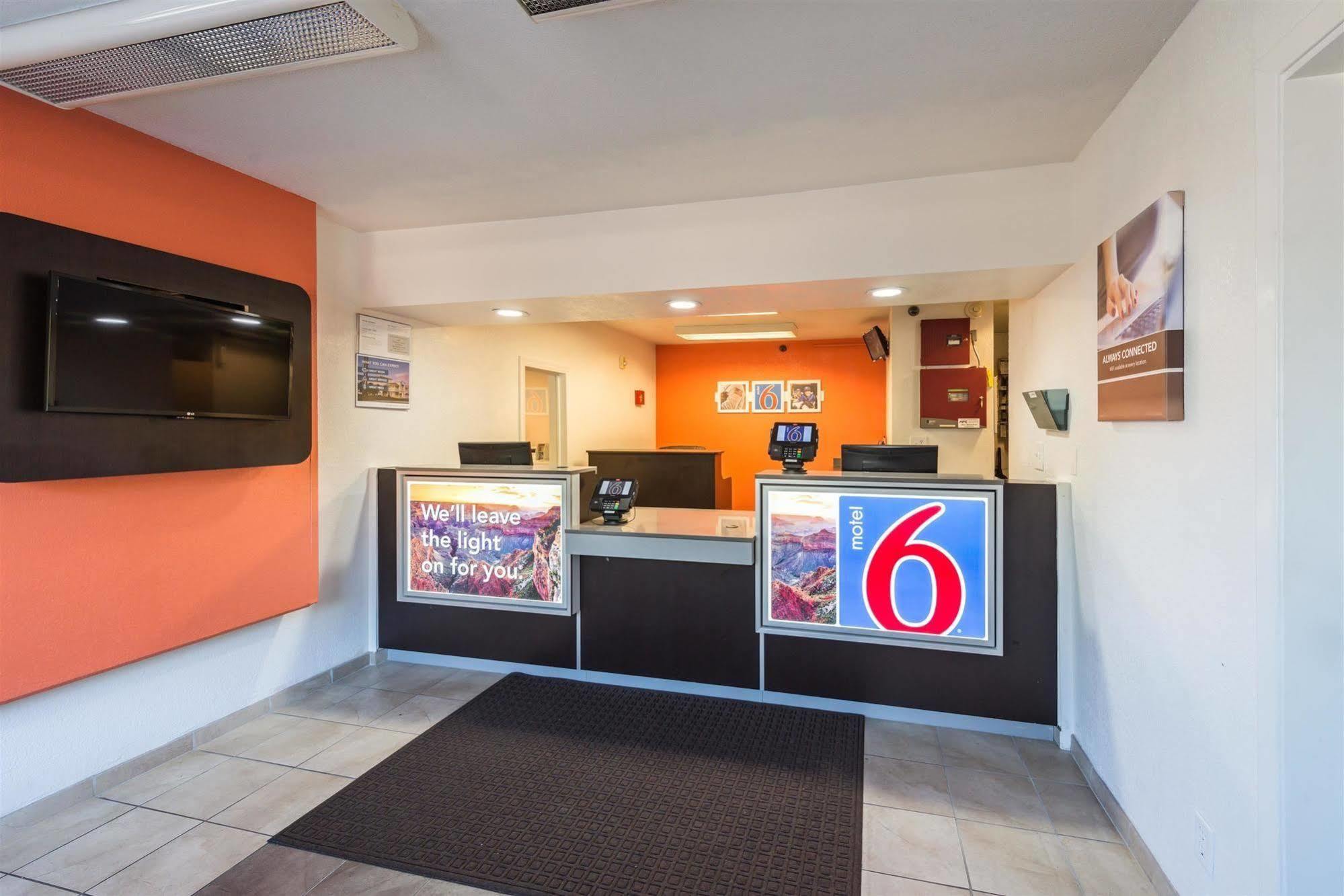 Motel 6-Reno, Nv - West エクステリア 写真