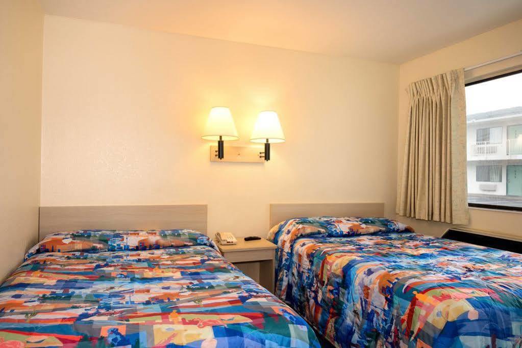 Motel 6-Reno, Nv - West エクステリア 写真