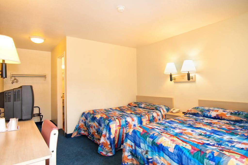 Motel 6-Reno, Nv - West エクステリア 写真