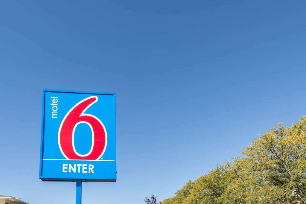 Motel 6-Reno, Nv - West エクステリア 写真